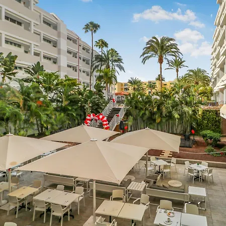 Golden Sands Pool