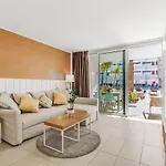Golden Sands Pool Apartament *
