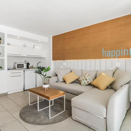 Golden Sands Pool Apartman